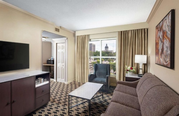 Hilton Columbia Center image 26