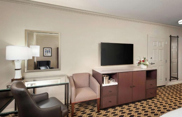 Hilton Columbia Center image 30